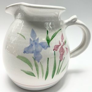 Contemporary Pottery Trends.